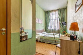 Мини-отель Арт-Хаус Санкт-Петербург Стандартный двухместный номер с 1 кроватью или 2 отдельными кроватями-14